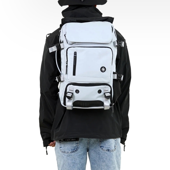 Phieres Travel Backpack From Austria - Picture 2 of 9